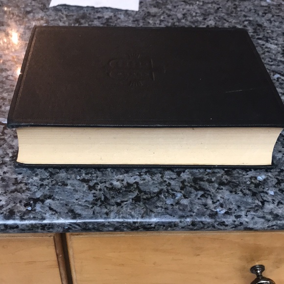 Finnish Bible - Picture 11 of 13